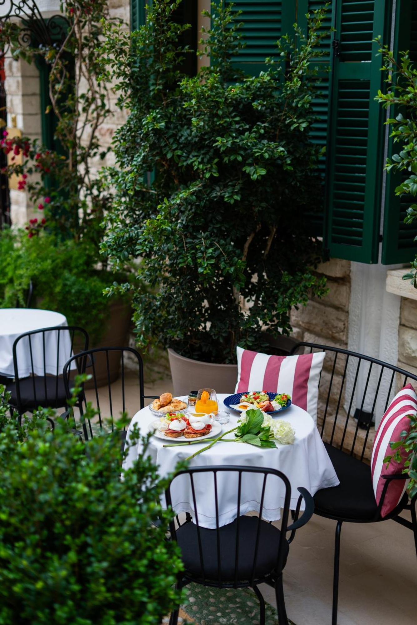La Fe Boutique Hotel Sarandë Buitenkant foto